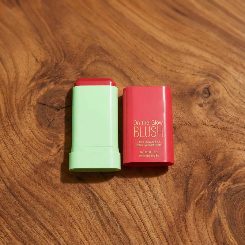 Kryshtrup Pixi On The Glow Blush Stick(Multicolor)