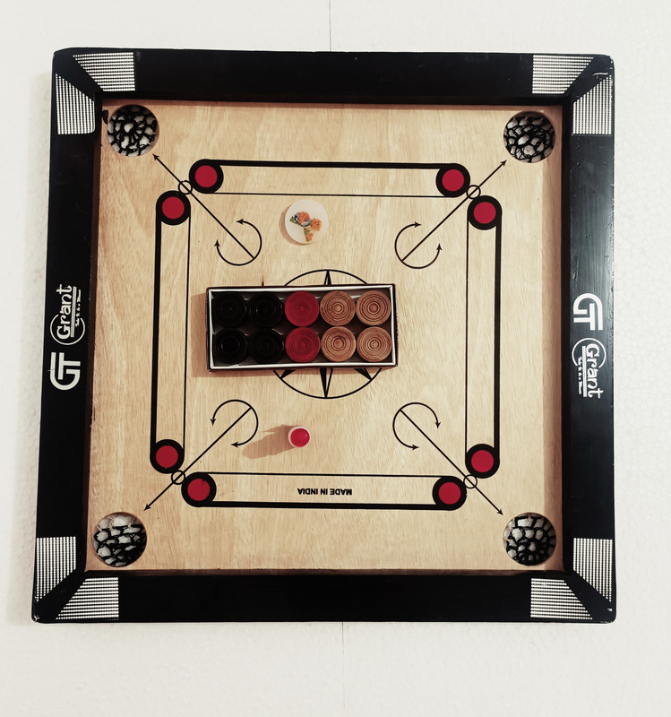 GRANT Glossy Finished 20inch Carrom Board with wooden coin and striker, powder 5 cm Carrom Board(Multicolor)