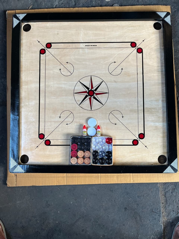 SHAAD TOP 32INCH CARROM BOARD (PAWN)2 COINES SET WITH DOUBLE STICKER 4 cm Carrom Board(Multicolor)