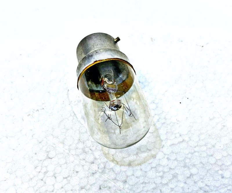 ARTDECOR 10 W Basic Capsule B22 Incandescent Bulb(Yellow)