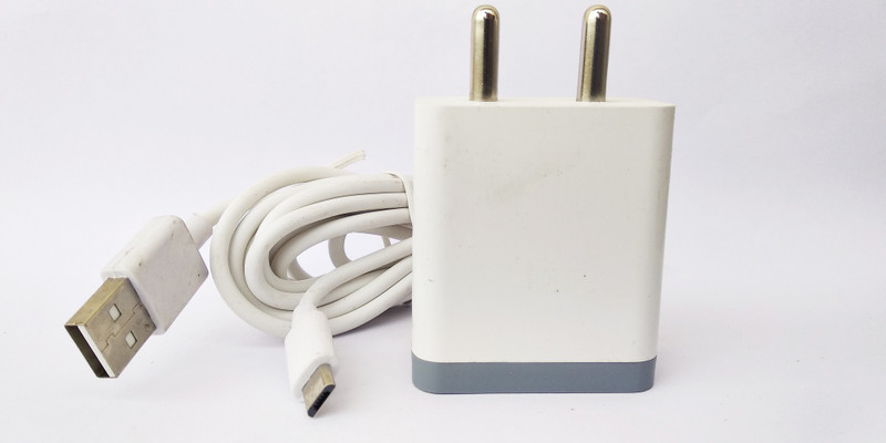 Webilla 2.1A Fast Charger with Charge & Sync USB Cable Mobile Charger (User Manual, Cable Included)  Camera Battery Charger(White)