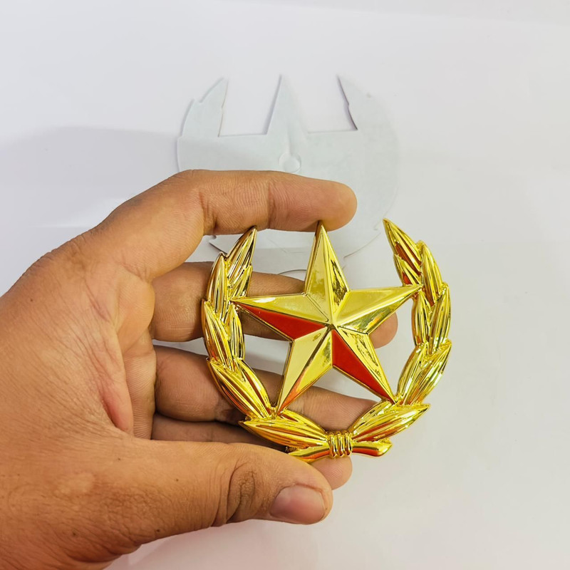 Auto MT Gold Star Cut Sticker 8cmX8cm Styling Logo Universal Car Flywheel