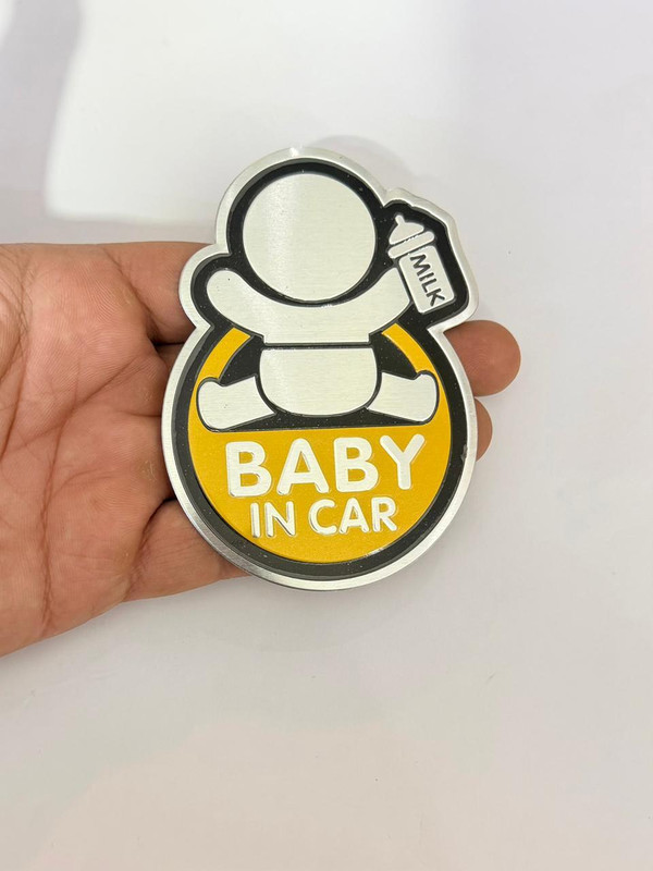 Auto MT Yellow baby in car round Sticker 7.5cmx7.5cm Decal logo Universal Car Flywheel