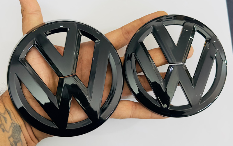 Auto MT Front End Badge Glossy Black_Polo Logo Emblem 3D Badge Sticker for Cars. Spring Leaf(Car)