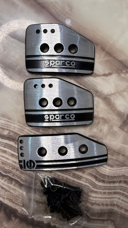 Ride2joy Caroxygen Sparco Style Car Pedal Kit for Manual Cars 3 Pcs Aluminium Car Pedal Assembly