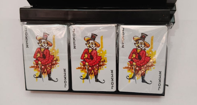 AJ Playing cards(Multicolor)