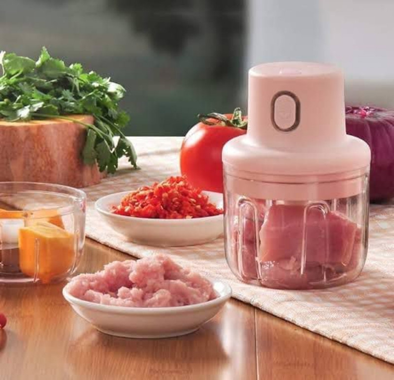 SANNO WORLD Wireless Usb Rechargeable Mini Electric Chopper For Garlic, Ginger, Onion, Electric Vegetable & Fruit Chopper(1 chopper, 1 USB charging cable)