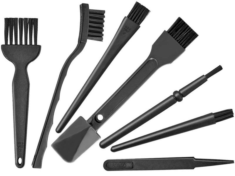 ELECTRO WOLF Set of 7 Pcs Small Portable Plastic Handle Nylon Anti Static Cleaning Brush Kit for Computers, Gaming, Laptops, Mobiles(Cleaning Brush Kit Set of 7 Pieces)
