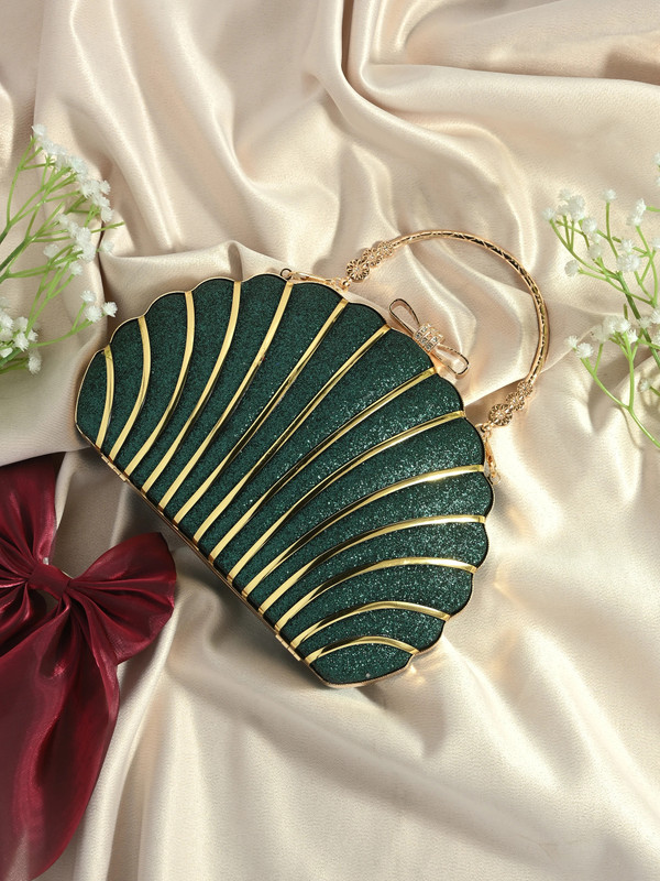 Tooba Handicraft Party White Clutch