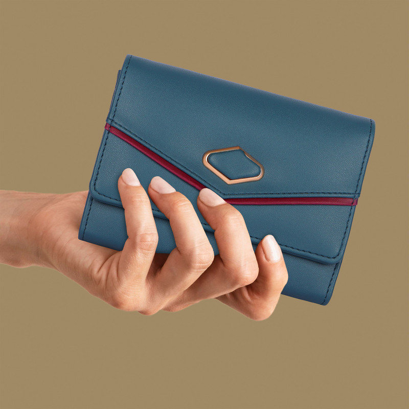 Reshu Casual, Formal, Party, Sports Blue Clutch