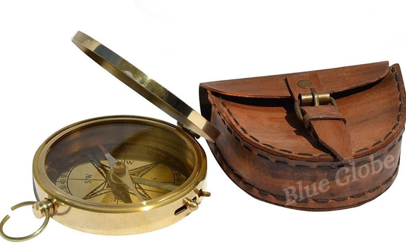 AUNTIQUEINDIA Brass Compass with Leather Case, Compass(Gold)