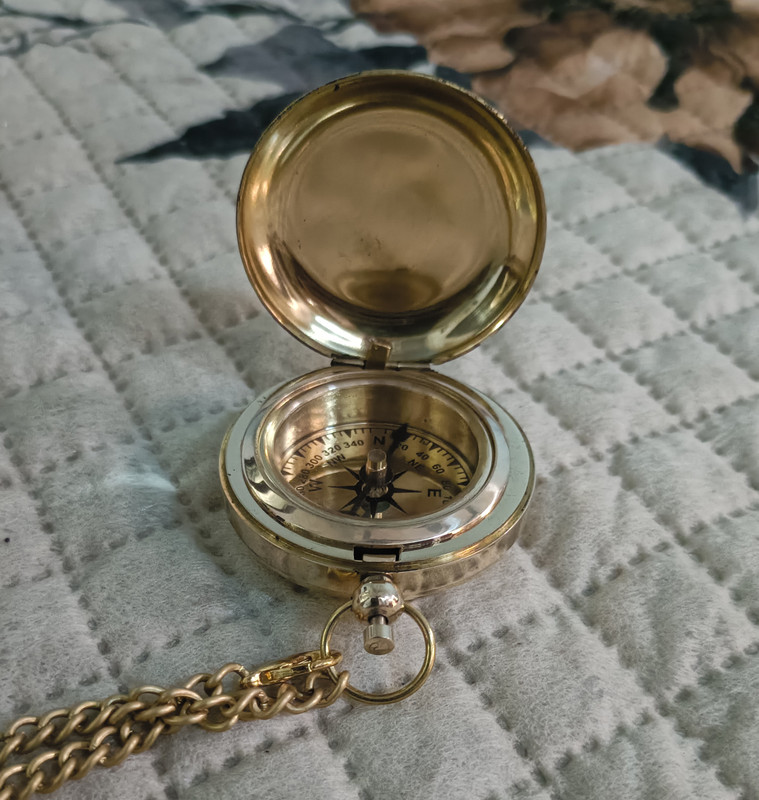 inayahandicraft Disha Compass(Gold)