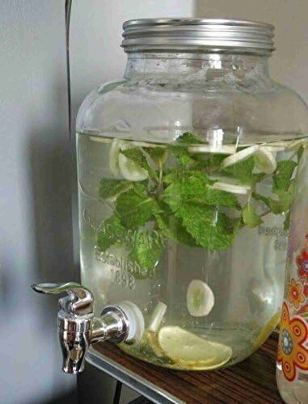Armin 4Liter Mason Jar Beverage Dispenser, Glass Air Tight, Liquor Dispenser Bottom Loading Water Dispenser