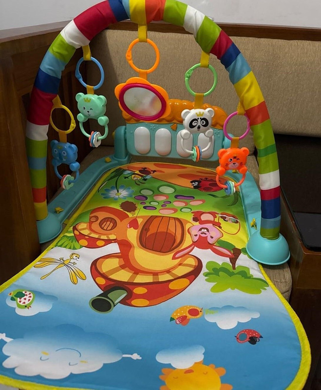 Ruffo Baby Activity Playmat with Hanging Rattles, Piano Keys & Lights(Multicolor)