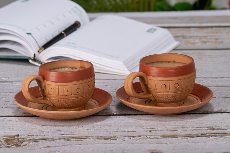 Karru Krafft Pack of 2 Terracotta Terracotta Handcrafted Round Design Tea Cup with Saucer Set of 2, 120 ml(Brown, Cup and Saucer)