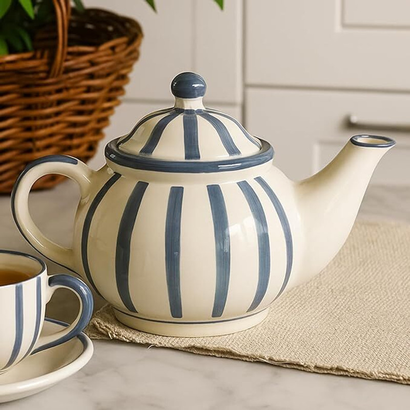 Saras Aajeevika Pack of 1 Ceramic Handmade Ceramic Round Tea Pot Kettle -1000ml Herbal Coffee Sauce Boat Daily Use(Grey, Cup Set)