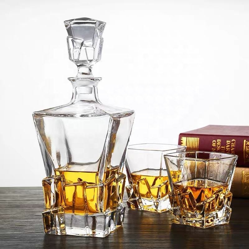 keya Decanter(Glass, 33.81 oz)