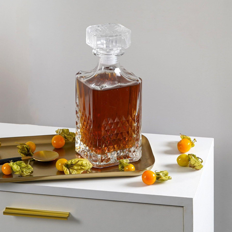 ARTMENT Infusio- The Decanter Style 2 Whiskey Decanter(Glass, 800 oz)