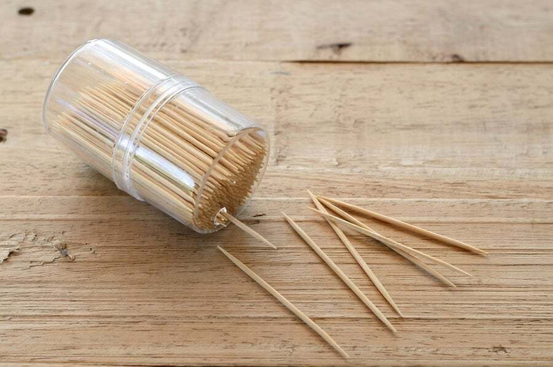 cezliar Wooden Bamboo Toothpicks with Dispenser Box(15 cm)
