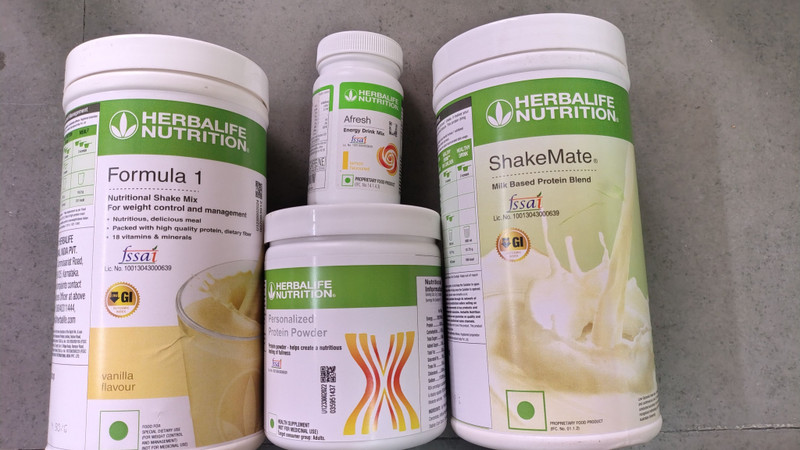 HERBALIFE FORMULA1 SHAKE VANILA ,PROTEIN 200GM LEMON AFRESH AND SHAKEMATE POWDER COMBO | VANILA, LEMON Powder(1250 g, Pack of 4)