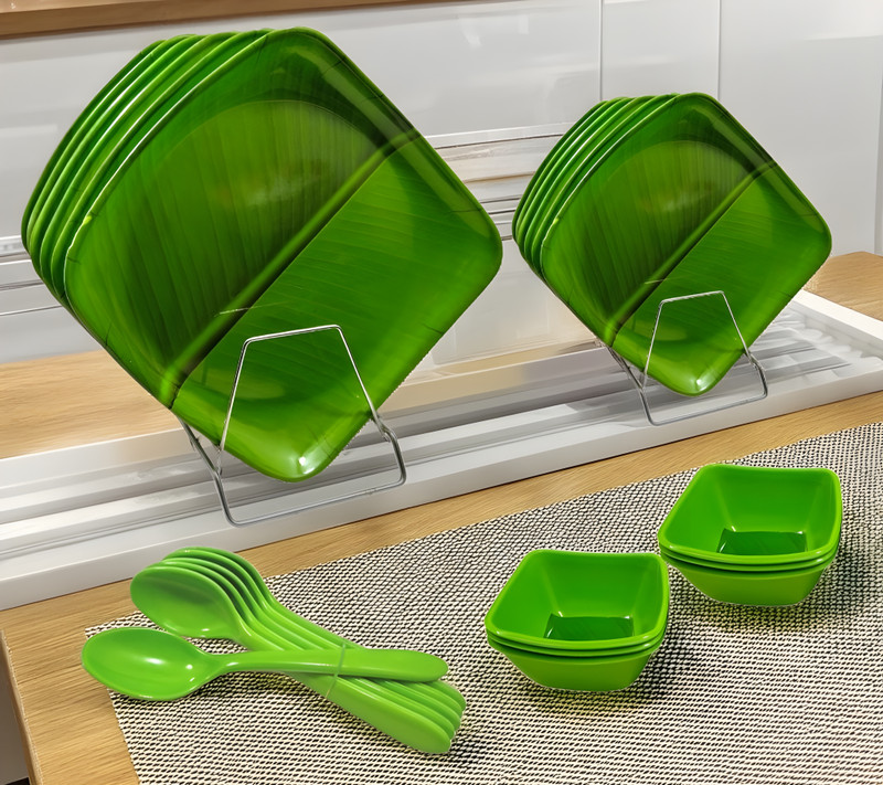 x pods Pack of 18 Plastic Pack of 18 Plastic Dinner Set Dinner Set(Green, Microwave Safe)