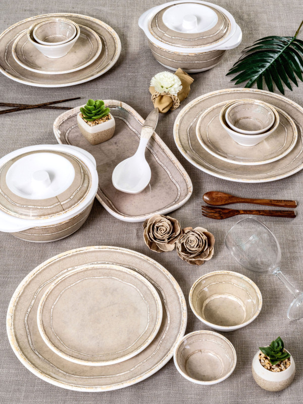 Servewell Pack of 6 Melamin Servewell Melamine 31pcs Dinner Set Dinner Set(Beige)