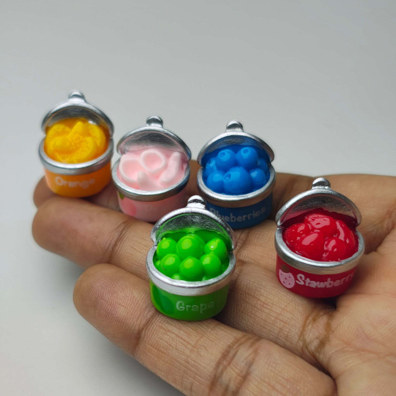 MINIATURES SHOP Miniature Food Storage Tin Dollhouse Accessories Playset(Multicolor)