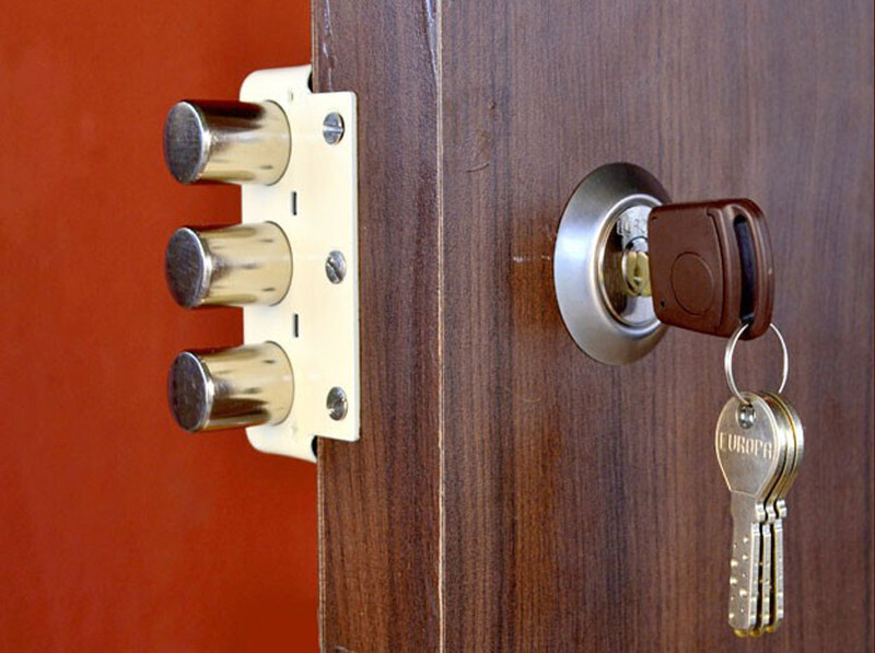 Europa Nickel Chrome Deadbolts(White)