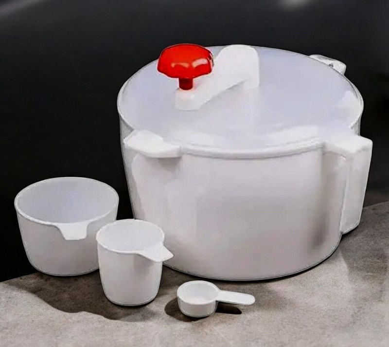 Da Novira ATTA Maker/Plastic Detachable Dough Maker Machine With Measuring Cup for Kitchen Plastic Detachable Dough Maker(Multicolor)