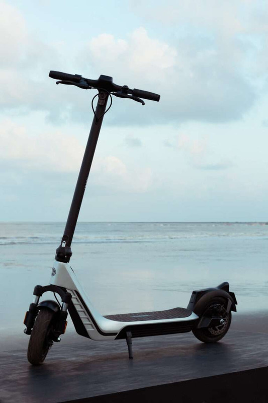 HUSE Scooter Battery Operated Ride On(Silver)