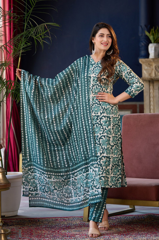 Divastri Women Kurta Pant Dupatta Set