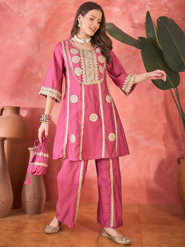 Sangria Women Kurta Pant Set