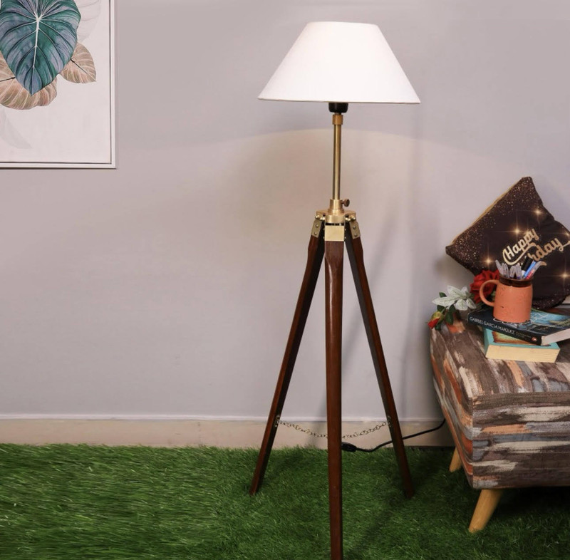 LINCOLN STORE Column Floor Lamp