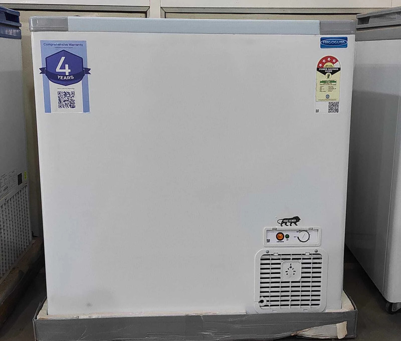 FRIGOGLASS 225 L Double Door Standard Deep Freezer(White, FG2D 250, 3 Star)