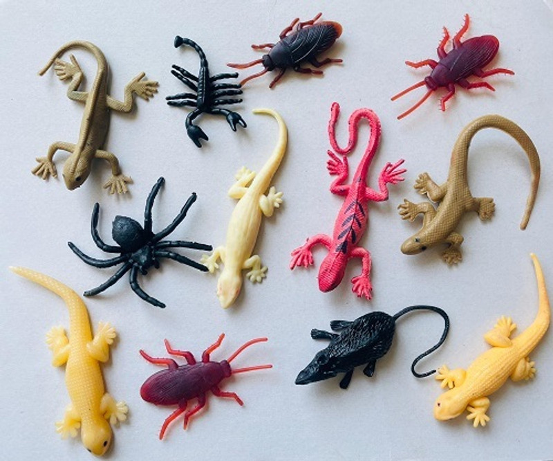 VEDY animal toys lizard,spider ,rat, cockroah and crocodile (pack of 12 ) animal toys lizards,spider ,rat, cockroah and scorpion (pack of 12 ) Gag Toy(Multicolor)