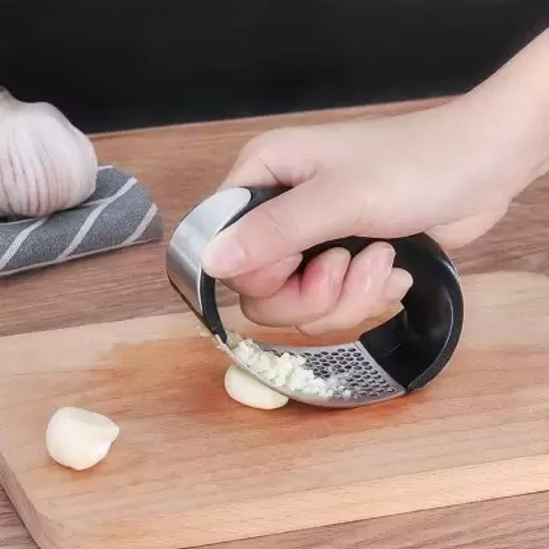 OSSOBERRY Multi-Function Manual Garlic Press Grinding Slicer with handle Garlic Press(Black, Silver)