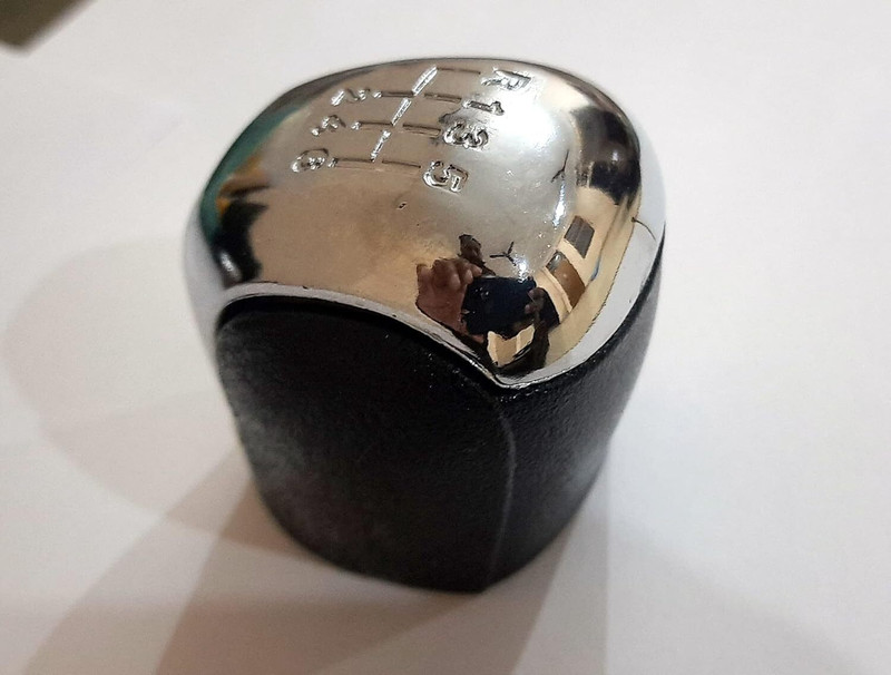 KDTRD Car Gear Shift Lever Knob Compatible with Mahindra XUV 500 (Black Chrome) Gear Shift Collar