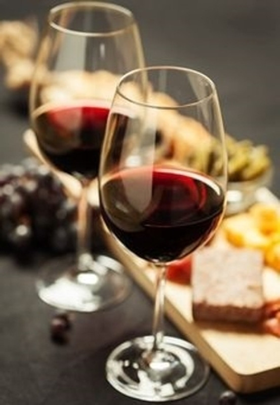 KEITSI Red & White Wine Glass Curve Wine Glass Glass Set Wine Glass(300 ml, Glass, Clear)