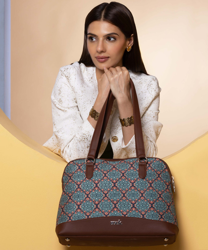 Fastrack Women Green Hand-held Bag