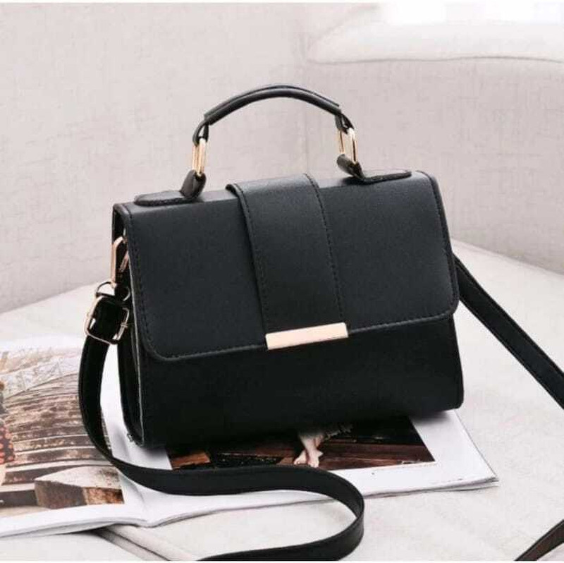 Danish ali Women Black Sling Bag