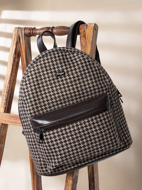 Berrylush Smart Casual 11 L Backpack(Brown)
