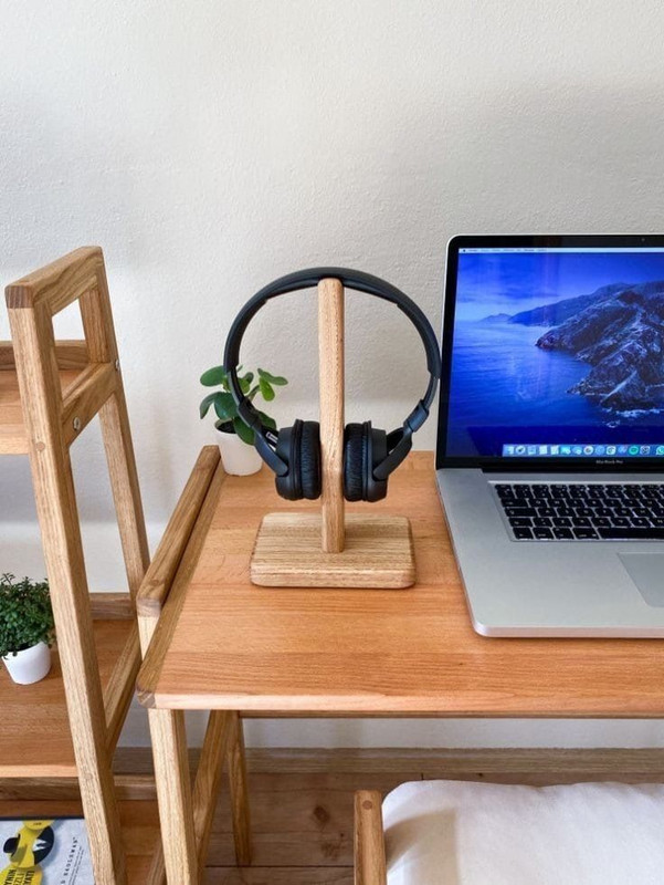 Younique Craft Wooden Gaming Headphone Stand Holder Desk Organizer For Headset Display Headphone Stand(Brown Pack of 1)