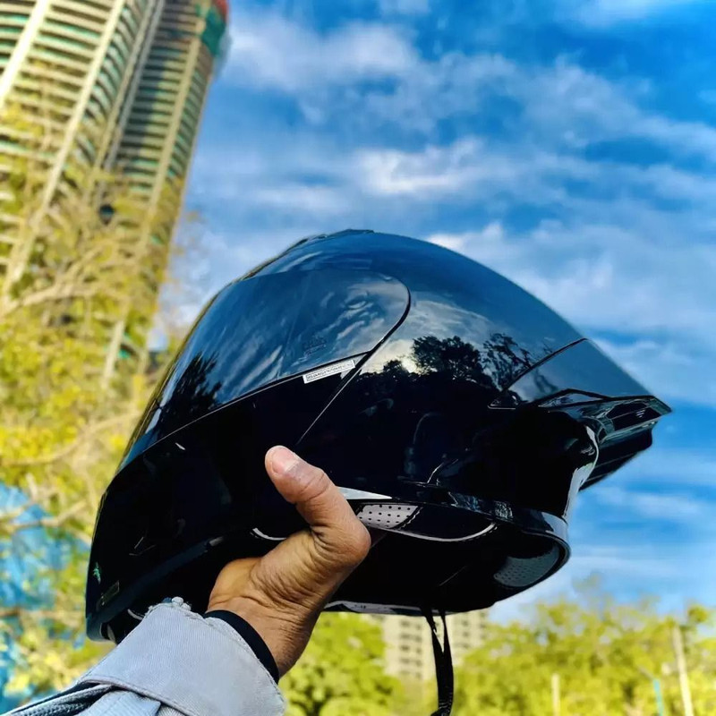 Steelbird Air 7 Wings SBA-20 ISS Motorsports Helmet(Black)