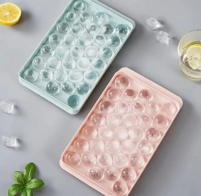 Neelameretail Ice Cube Mold Candy Reusable Chocolate Mold Tray for Fridge Multicolor Plastic Ice Cube Tray(Pack of1)