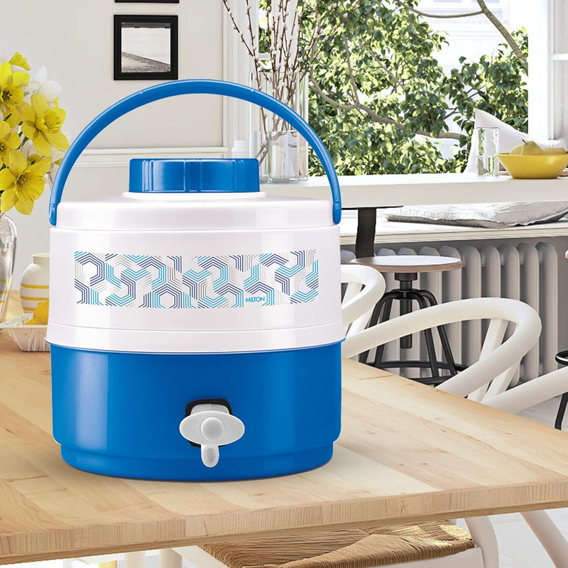 MILTON 7500 L Plastic Water Jug