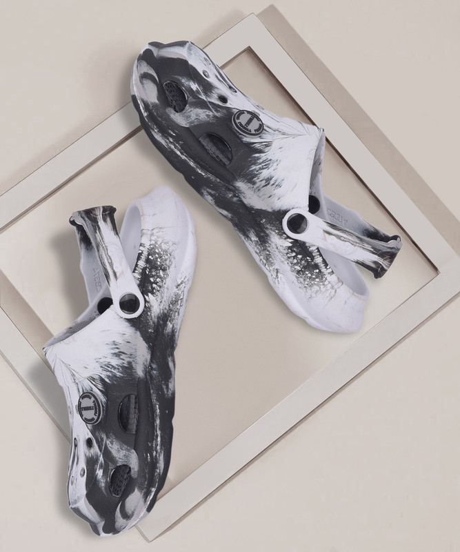 LIBERTY Boys & Girls Sling Back Clogs(Black , 3 - 3.5 Years)