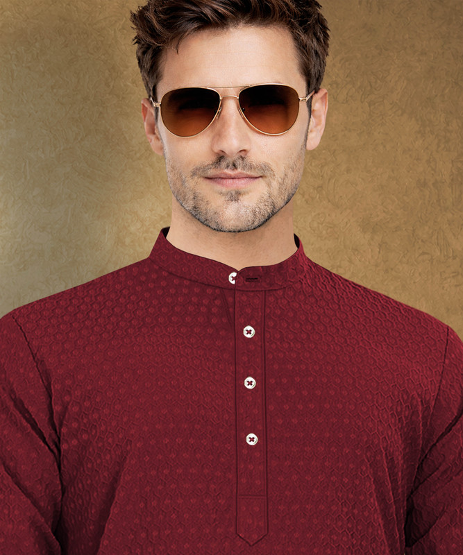 VeBNoR Men Solid Straight Kurta(Maroon)
