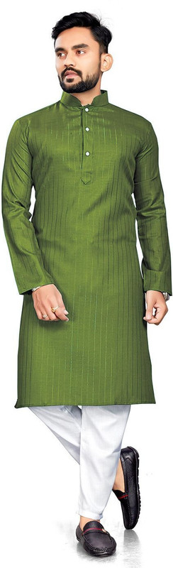 Vibhuti Men Striped Straight Kurta(Green)