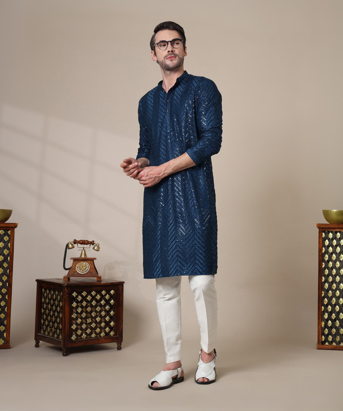 ADHIRAJAN Men Embellished Straight Kurta(Blue)