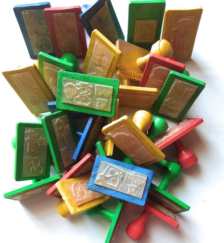 FUTUREZ KEY Hindi Alphabet Letters Stamps with Respective Shapes and Name / Set of 50(Multicolor)